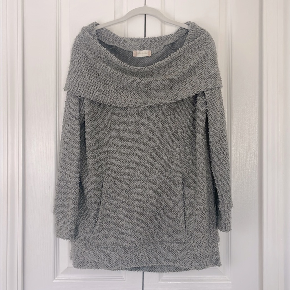 Alltar’d State Off the Shoulder Grey Sweater - Size: S